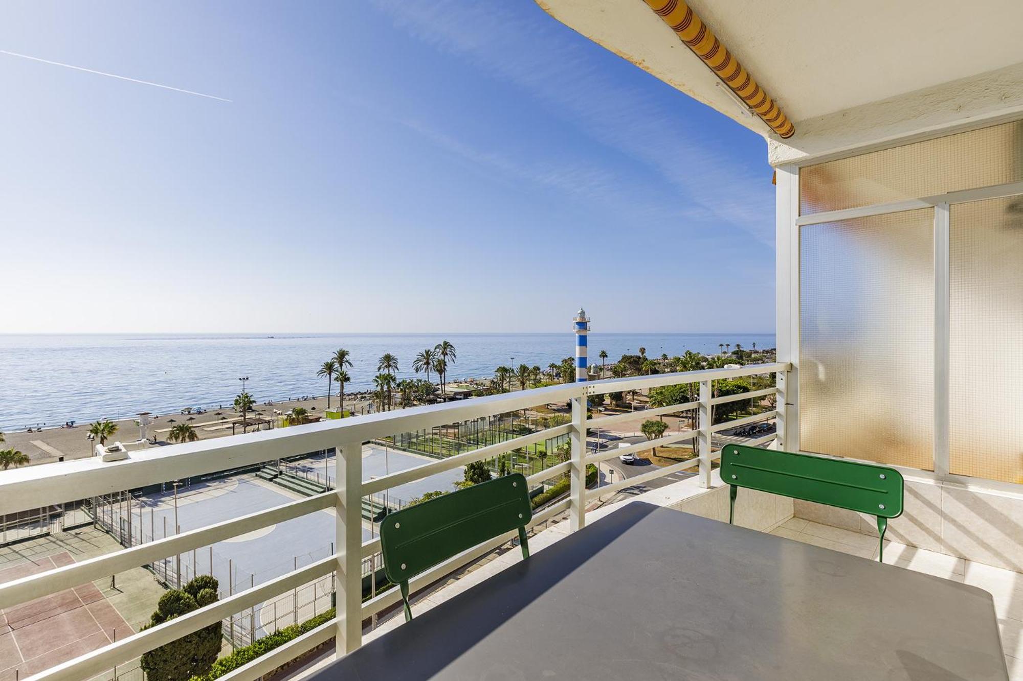 A&N Nevada 76 Torre Del Mar Exterior foto